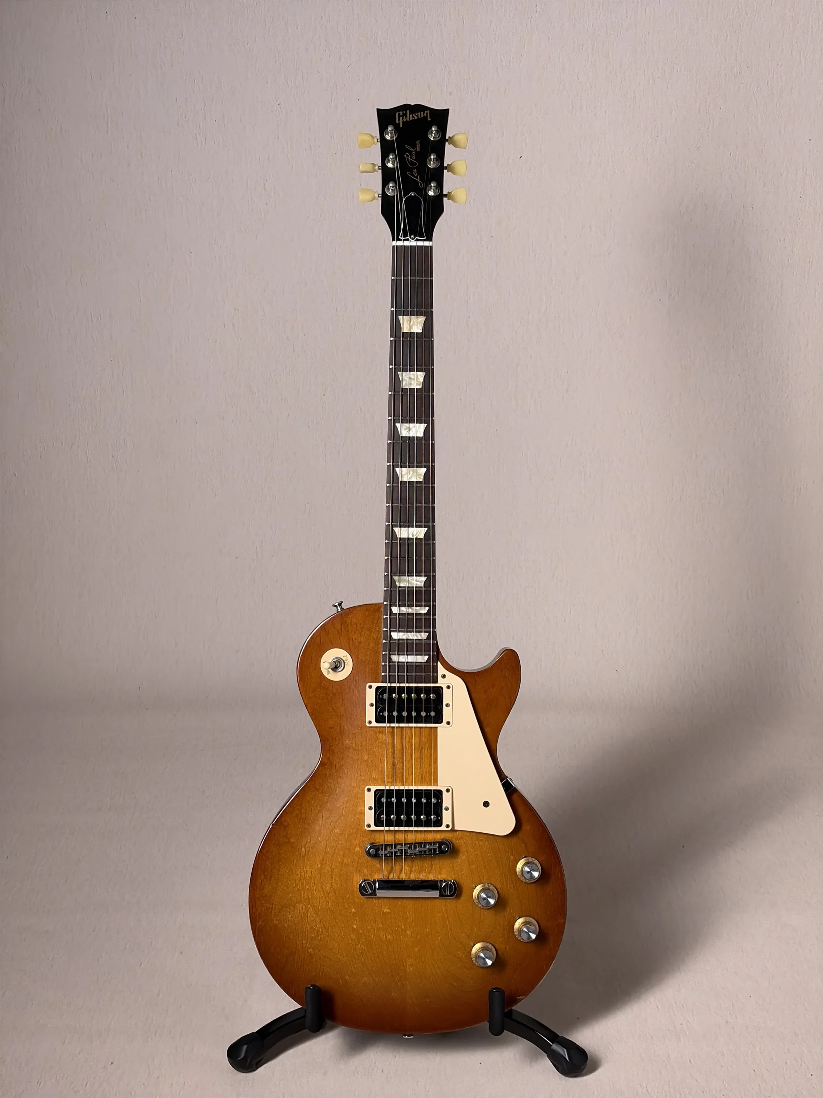 Gibson Les Paul Studio 2012 库存封面图